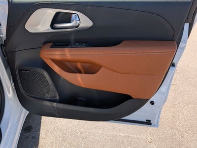 2026 Chrysler Pacifica Pinnacle