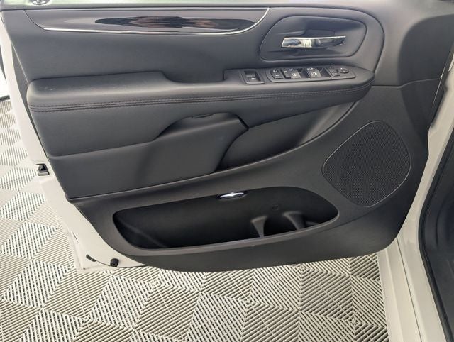 2020 Dodge Grand Caravan SE Plus