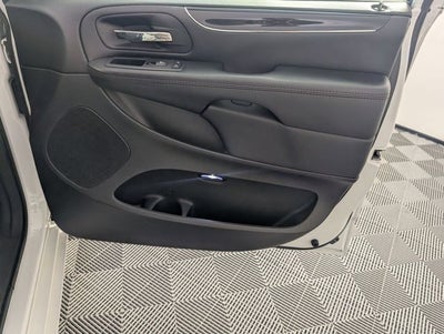 2020 Dodge Grand Caravan SE
