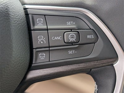 2026 Jeep Cherokee Overland