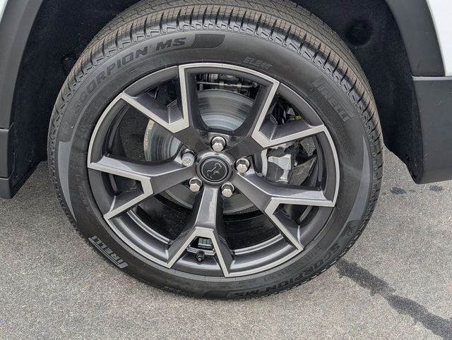 2026 Jeep Cherokee Overland