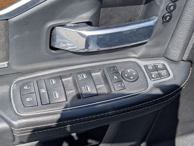 2023 RAM 3500 Laramie Crew Cab 4x4 6'4' Box