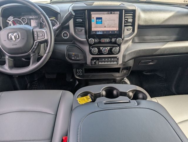 2026 RAM 3500 RAM 3500 TRADESMAN CREW CAB 4X4 8' BOX