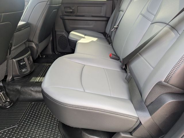 2026 RAM 3500 RAM 3500 TRADESMAN CREW CAB 4X4 8' BOX