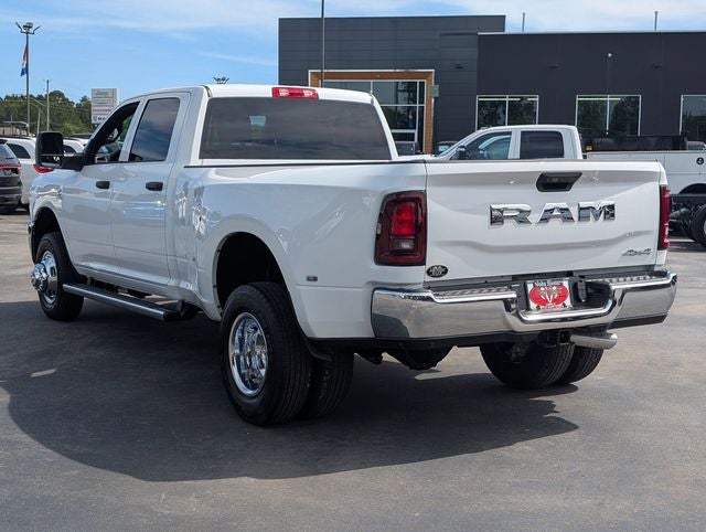 2026 RAM 3500 RAM 3500 TRADESMAN CREW CAB 4X4 8' BOX