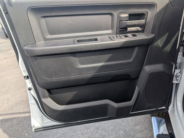 2026 RAM 3500 RAM 3500 TRADESMAN CREW CAB 4X4 8' BOX