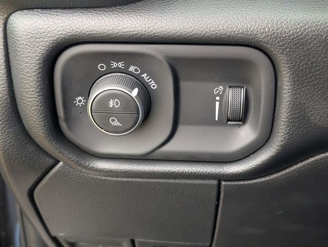 2026 RAM 3500 RAM 3500 TRADESMAN CREW CAB 4X4 8' BOX