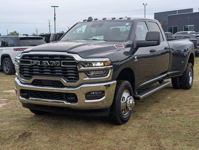 2026 RAM 3500 RAM 3500 TRADESMAN CREW CAB 4X4 8' BOX