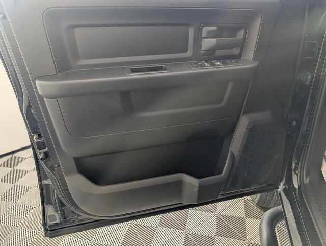 2020 RAM 3500 Tradesman Crew Cab 4x4 8' Box