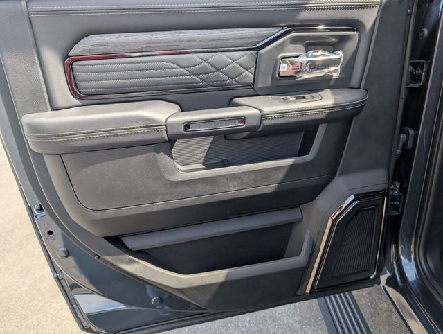 2026 RAM Ram 3500 RAM 3500 LIMITED CREW CAB 4X4 8' BOX