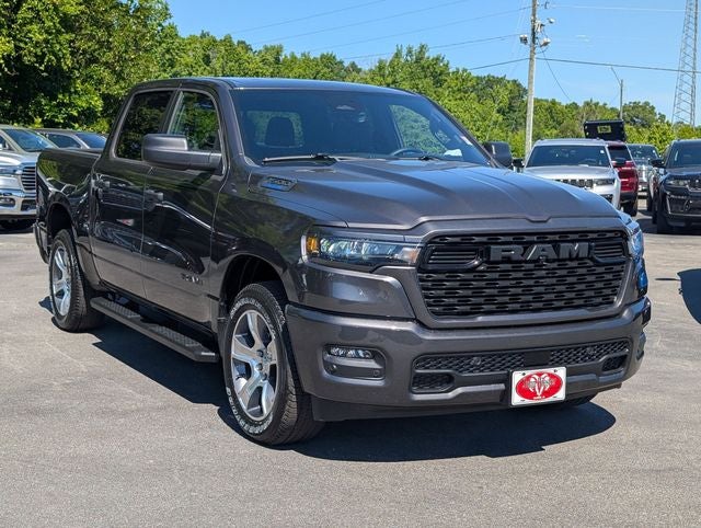2026 RAM Ram 1500 RAM 1500 EXPRESS CREW CAB 4X2 5'7' BOX
