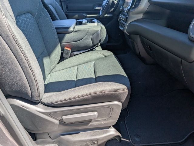 2026 RAM Ram 1500 RAM 1500 EXPRESS CREW CAB 4X2 5'7' BOX