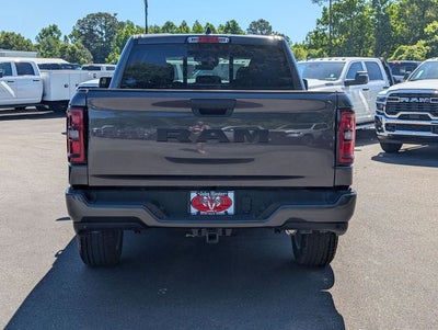 2026 RAM Ram 1500 RAM 1500 EXPRESS CREW CAB 4X2 5'7' BOX