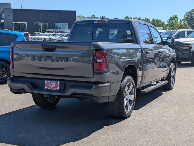 2026 RAM Ram 1500 RAM 1500 EXPRESS CREW CAB 4X2 5'7' BOX