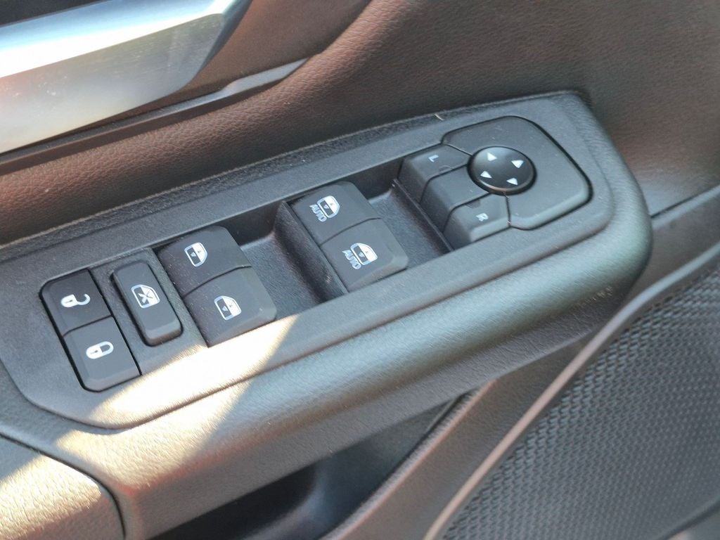 2026 RAM 1500 Express - Photo 10