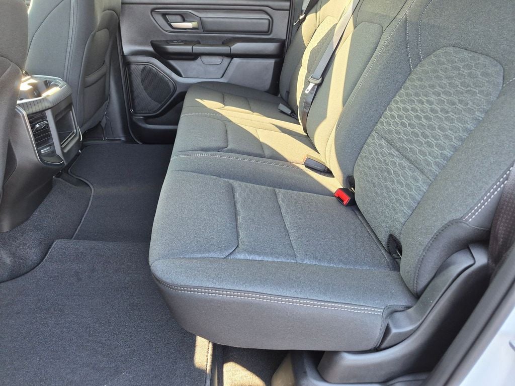 2026 RAM 1500 Express - Photo 22