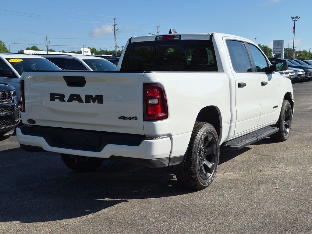 2026 RAM 1500 Express - Photo 7