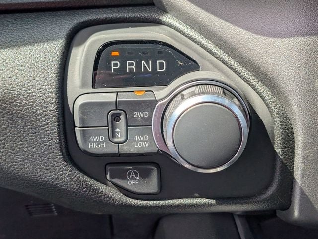 2026 RAM 1500 RAM 1500 EXPRESS CREW CAB 4X4 5'7' BOX