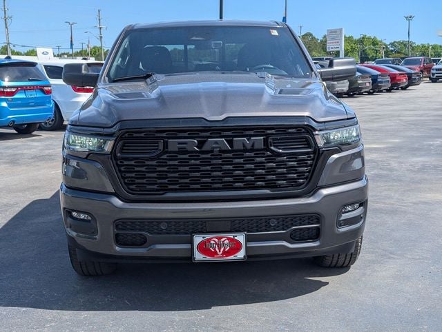 2026 RAM 1500 RAM 1500 EXPRESS CREW CAB 4X4 5'7' BOX