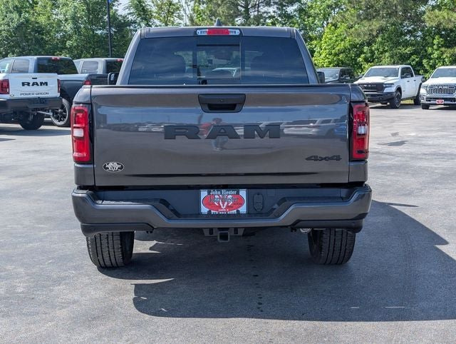 2026 RAM 1500 RAM 1500 EXPRESS CREW CAB 4X4 5'7' BOX