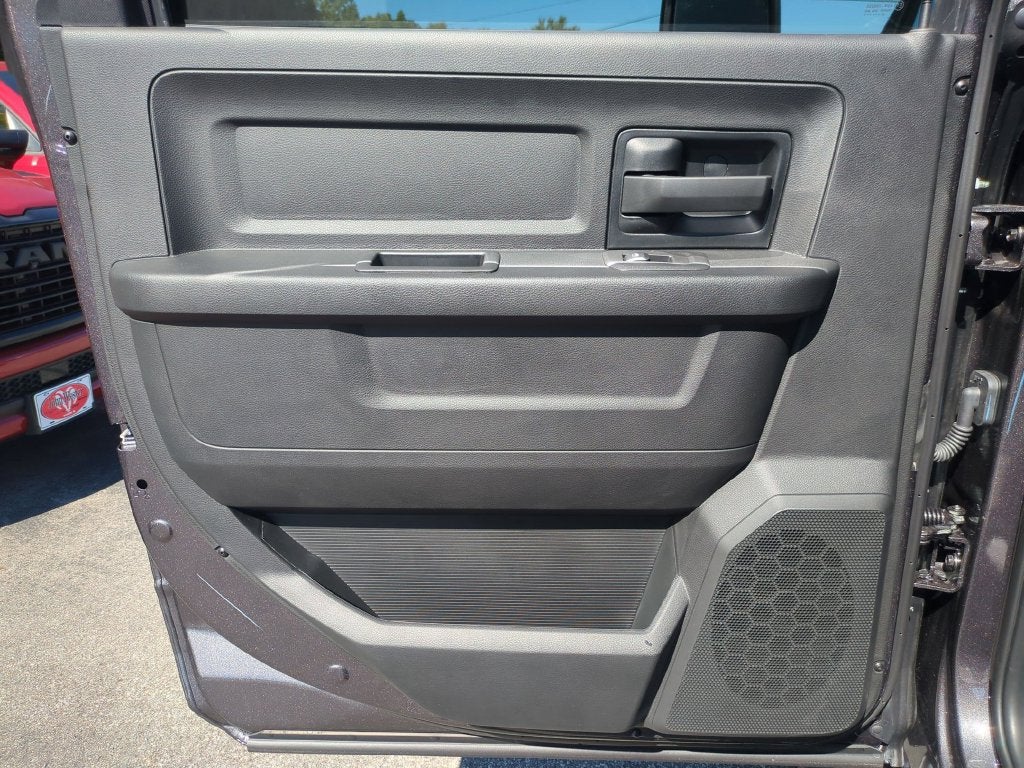 2027 RAM 2500 Black Express