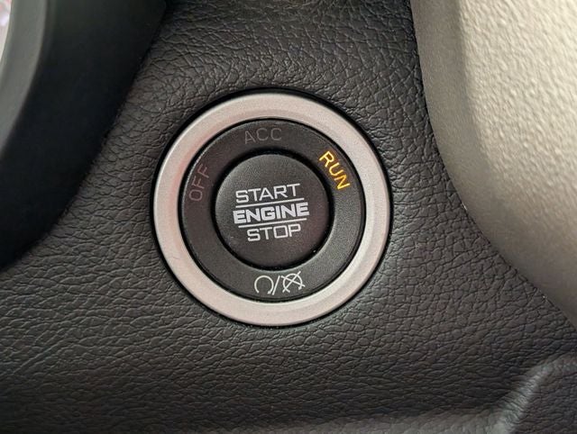 2019 RAM 2500 Laramie Crew Cab 4x4 6'4' Box