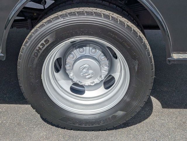 2026 RAM Ram 5500 Chassis Cab RAM 5500 TRADESMAN CHASSIS CREW CAB 4X4 84' CA
