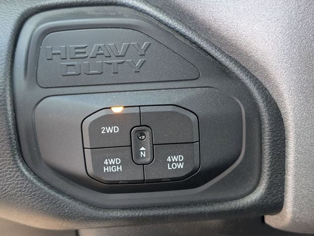 2026 RAM 5500HD RAM 5500 TRADESMAN CHASSIS CREW CAB 4X4 84' CA