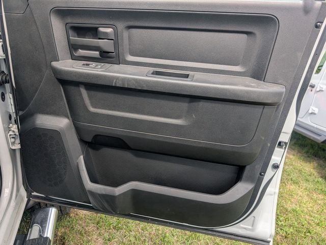 2026 RAM 5500HD RAM 5500 TRADESMAN CHASSIS CREW CAB 4X4 84' CA