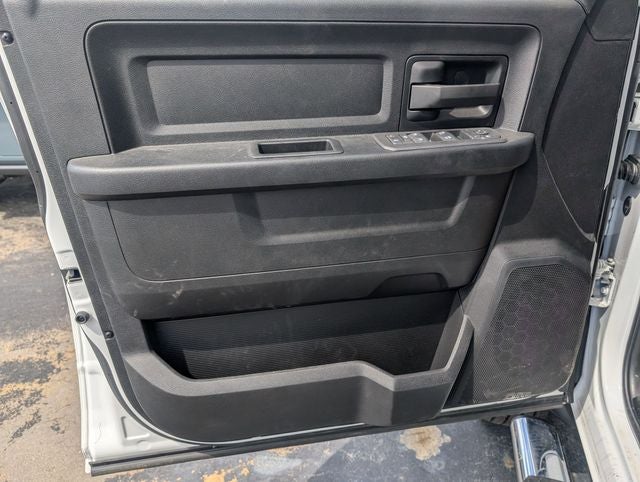 2026 RAM 5500HD RAM 5500 TRADESMAN CHASSIS CREW CAB 4X4 84' CA