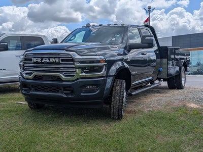2026 RAM 5500HD RAM 5500 BIG HORN CHASSIS CREW CAB 4X4 84' CA