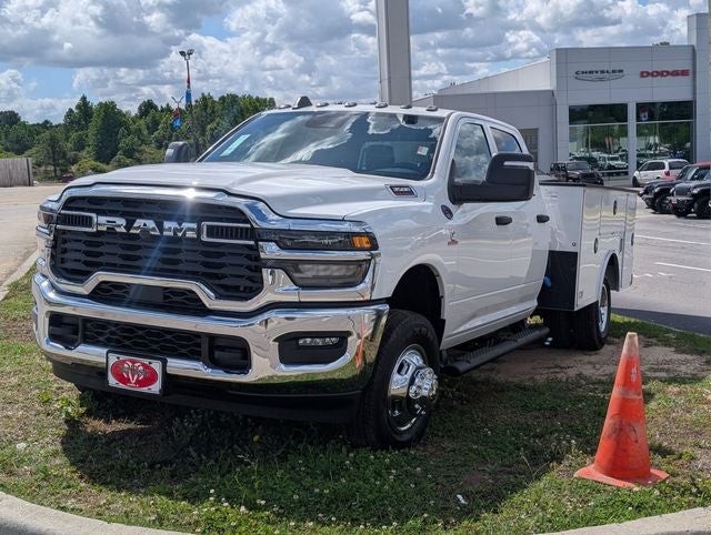 2026 RAM Ram 3500 Chassis Cab RAM 3500 TRADESMAN CREW CAB CHASSIS 4X4 60' CA