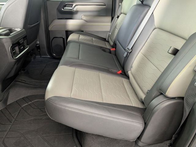 2022 Chevrolet Silverado 1500 4WD Crew Cab Short Bed ZR2
