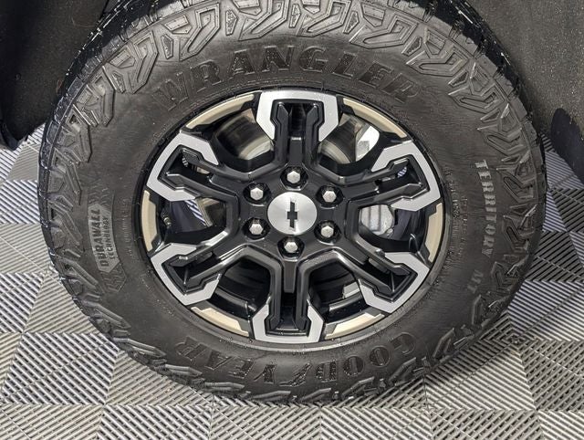 2022 Chevrolet Silverado 1500 4WD Crew Cab Short Bed ZR2