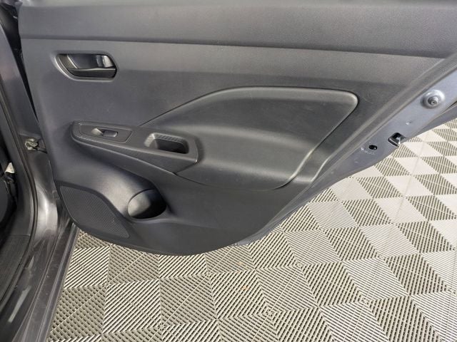 2021 Nissan Versa S Xtronic CVT