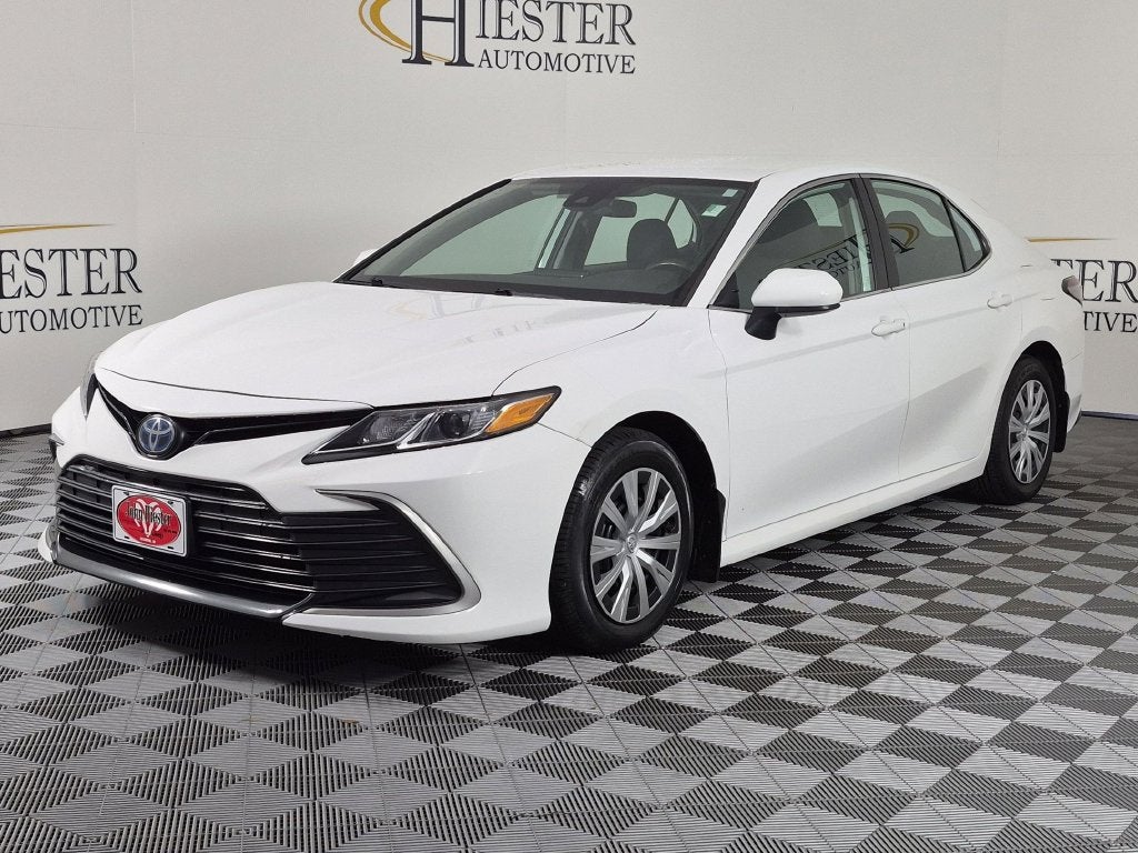 2023 Toyota Camry Hybrid LE