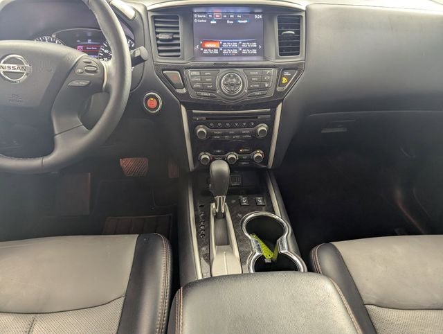 2019 Nissan Pathfinder SL