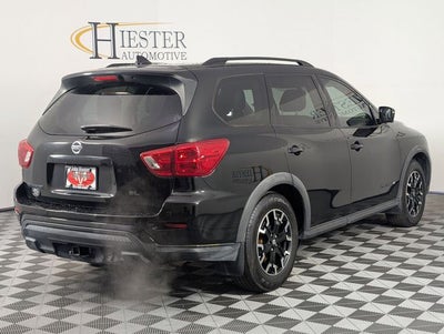 2019 Nissan Pathfinder SL