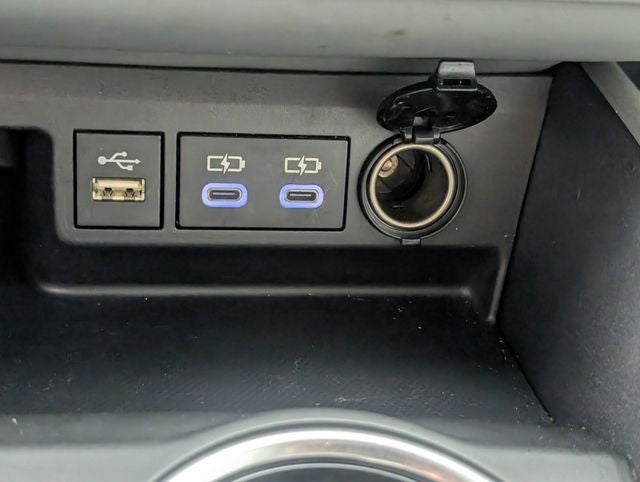 2023 Toyota Highlander Hybrid LE