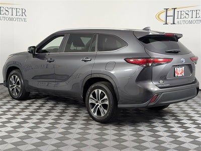 2023 Toyota Highlander Hybrid XLE