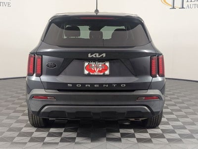 2022 Kia Sorento LX