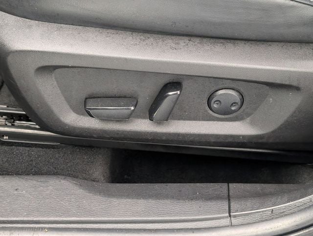 2022 Mitsubishi Outlander Black Edition