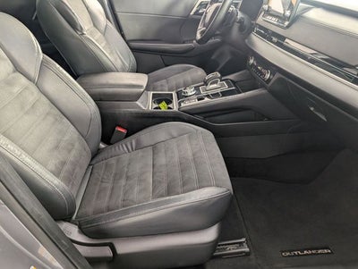 2022 Mitsubishi Outlander Black Edition