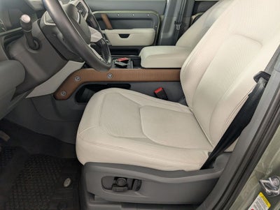2023 Land Rover Defender 110 SE