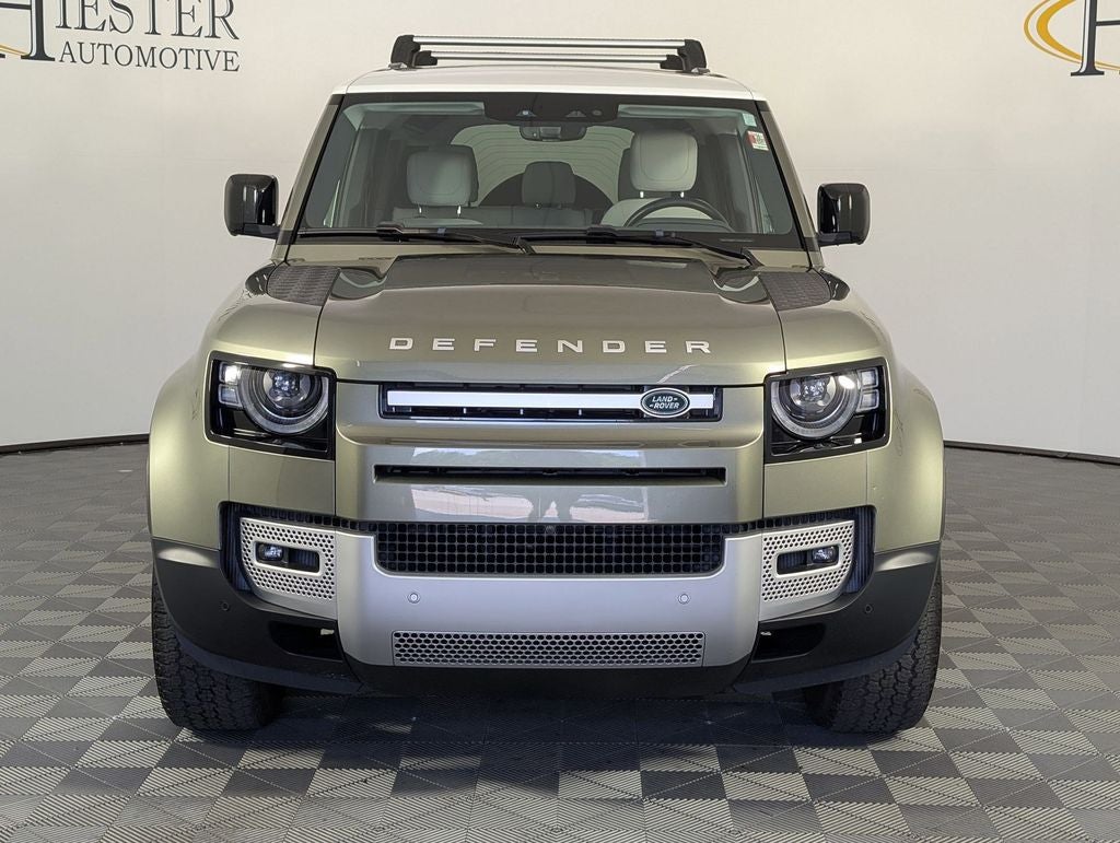 2023 Land Rover Defender 110 SE
