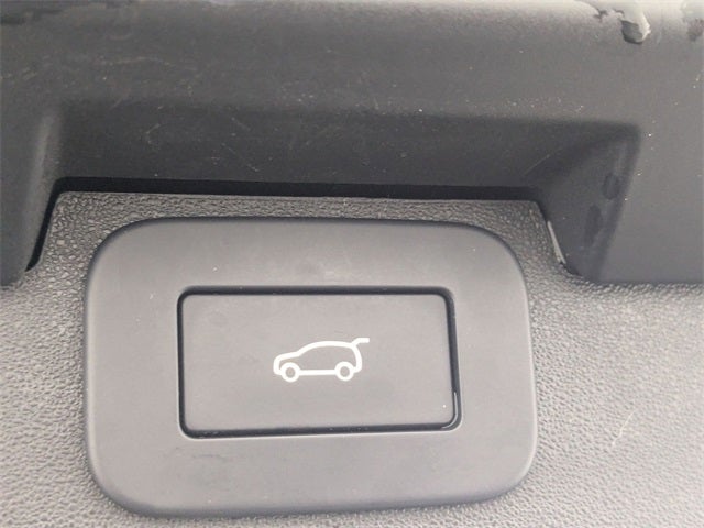 2023 Land Rover Discovery S