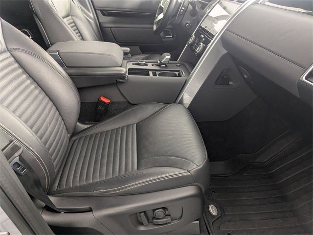 2023 Land Rover Discovery S