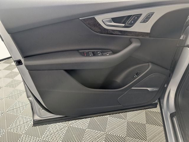 2019 Audi Q7 45 Premium