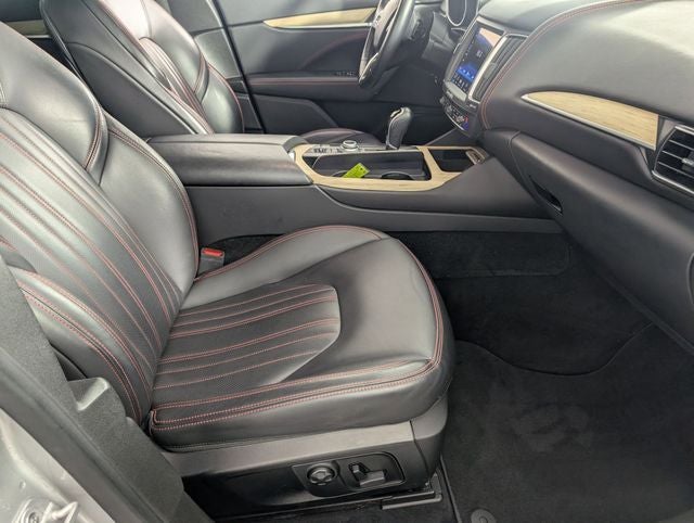 2018 Maserati Levante Base