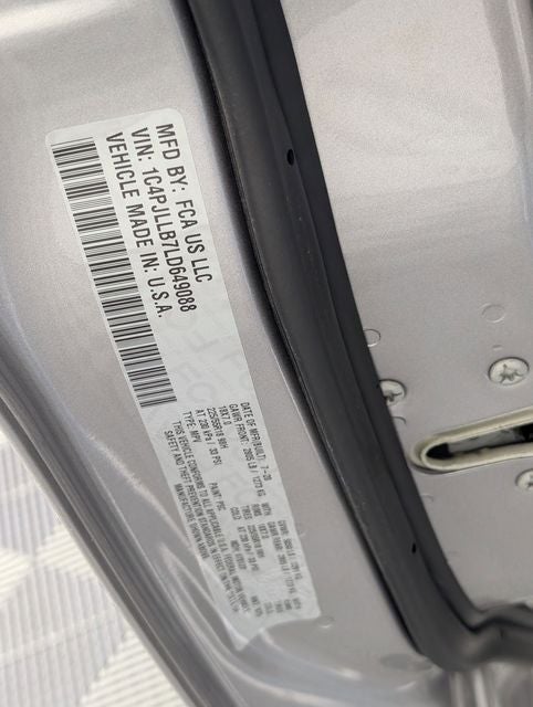 2020 Jeep Cherokee Altitude